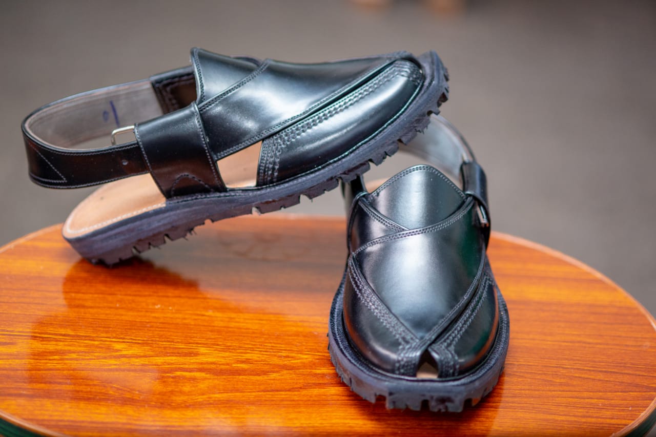 Premium Quality Norozi Chappal / Sandal – Gents – Genuine Leather