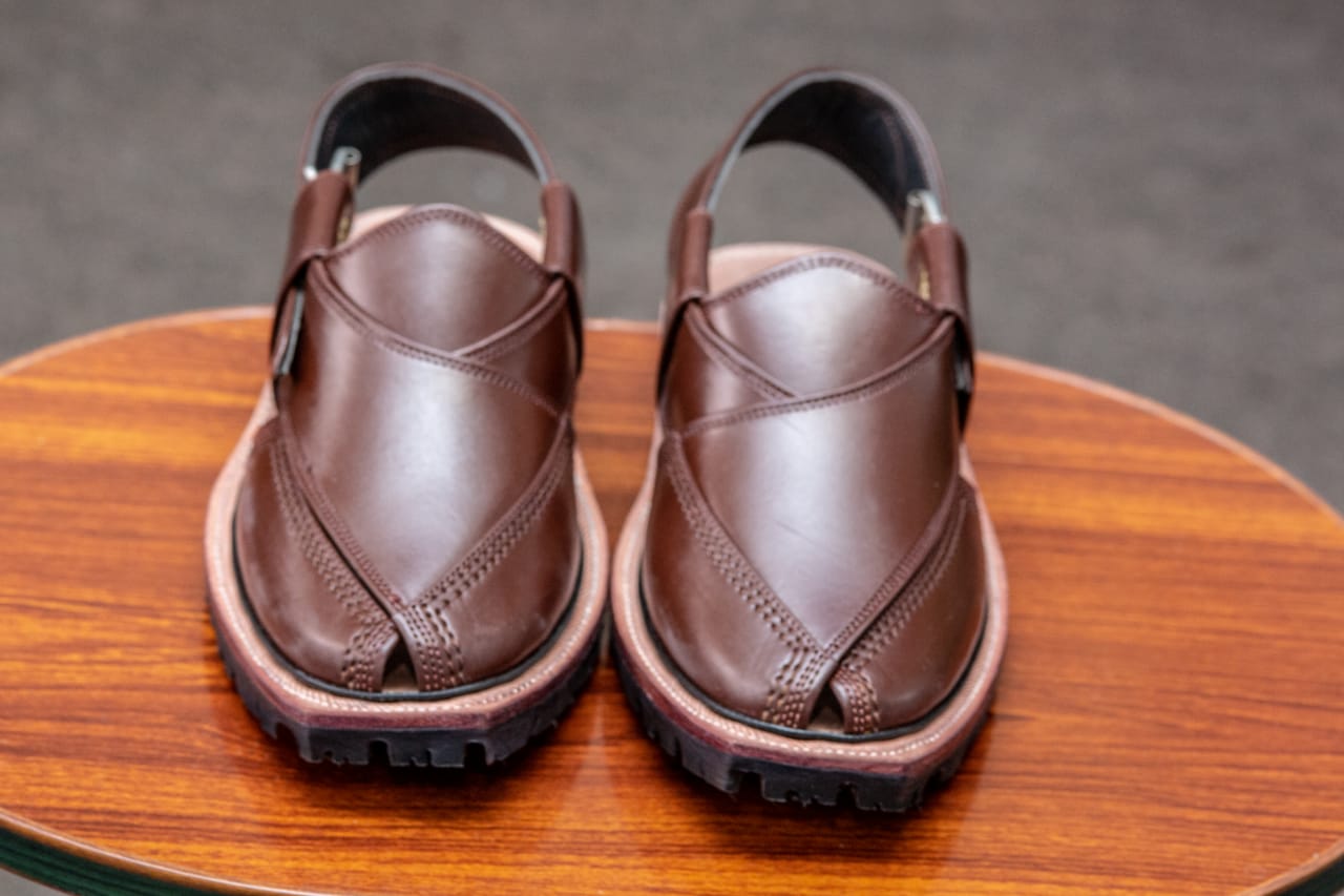 Premium Quality Norozi Chappal / Sandal – Gents – Genuine Leather – Brown – Leather Insole – Thick Tyre sole